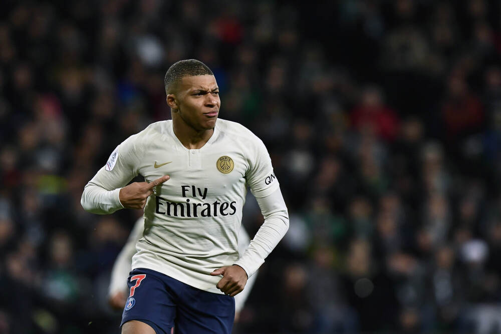 特朗普特赦赵长鹏引发争议